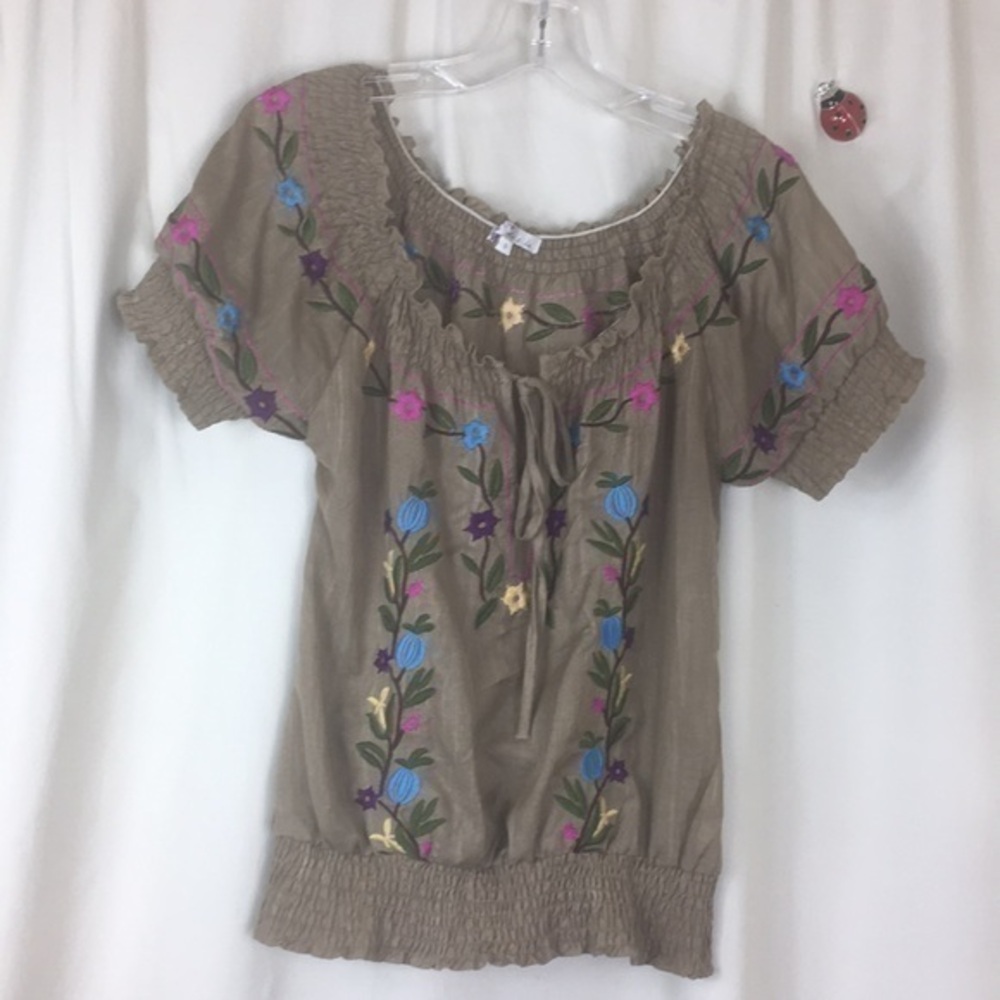Do&Be, embroidered, peasant top, GUC, Size S.